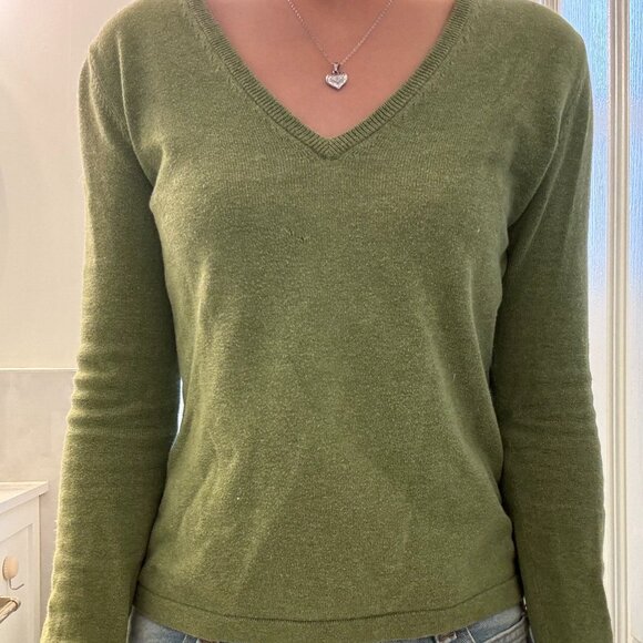 Eddie Bauer green v neck sweater - Picture 1 of 4